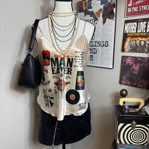 Bad Girls Don't Apologize: Lipstick & Bad Intentions